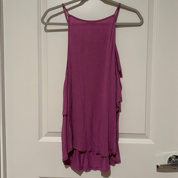 Express Ruffle Tank - Picture 3 of 5